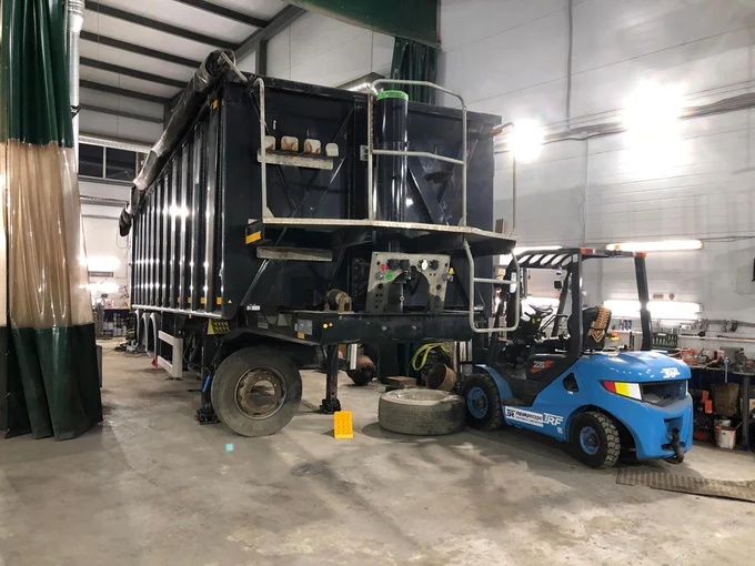 Тех. обслуживание и ремонт грузовых машин и спецтехники
